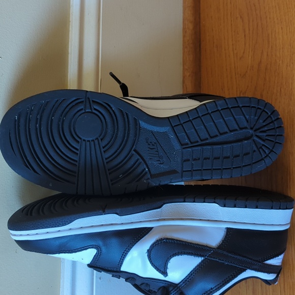 Nike Dunk Pandas Sz 9 men - Picture 8 of 16